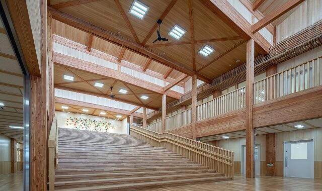 「木造建築における「木材調達」は時間と地場がカギ　青森県・板柳中学校編| 木で建ててみよう