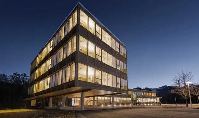 木造のダイナミックさ